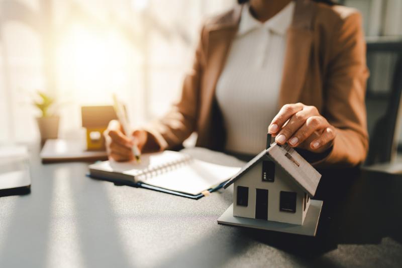 Landlord-Tenant Laws in Northeast Florida: What Property Managers Handle for You